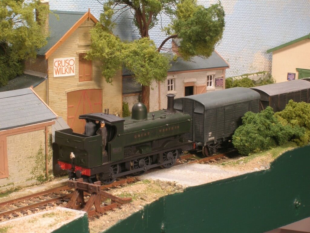 A 004 Improving model locomotives Half cab 21XX Pannier shunting Farmer's Siding